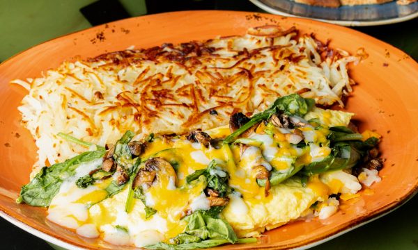 Spinach Mushroom Cheese Omelette