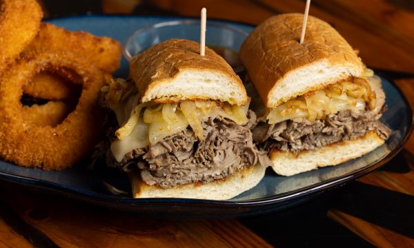 Prime Rib Dip with Onion Rings 2